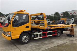 秦都区哪里有拖车服务